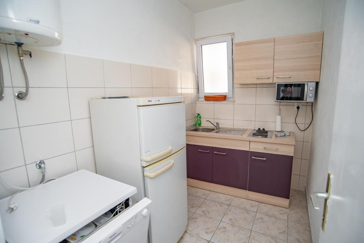 Apartments By The Sea Sumpetar, Omis - 2808 Εξωτερικό φωτογραφία