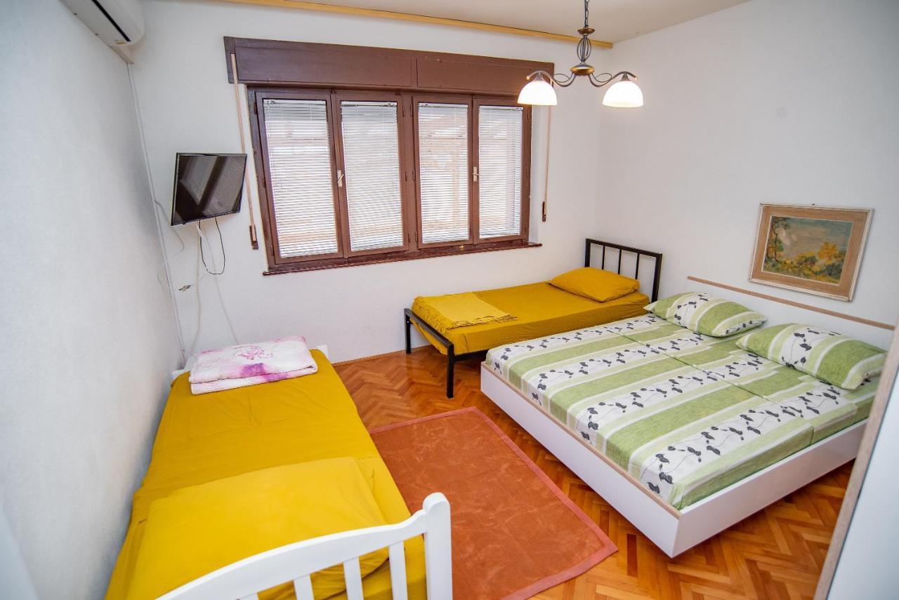 Apartments By The Sea Sumpetar, Omis - 2808 Εξωτερικό φωτογραφία
